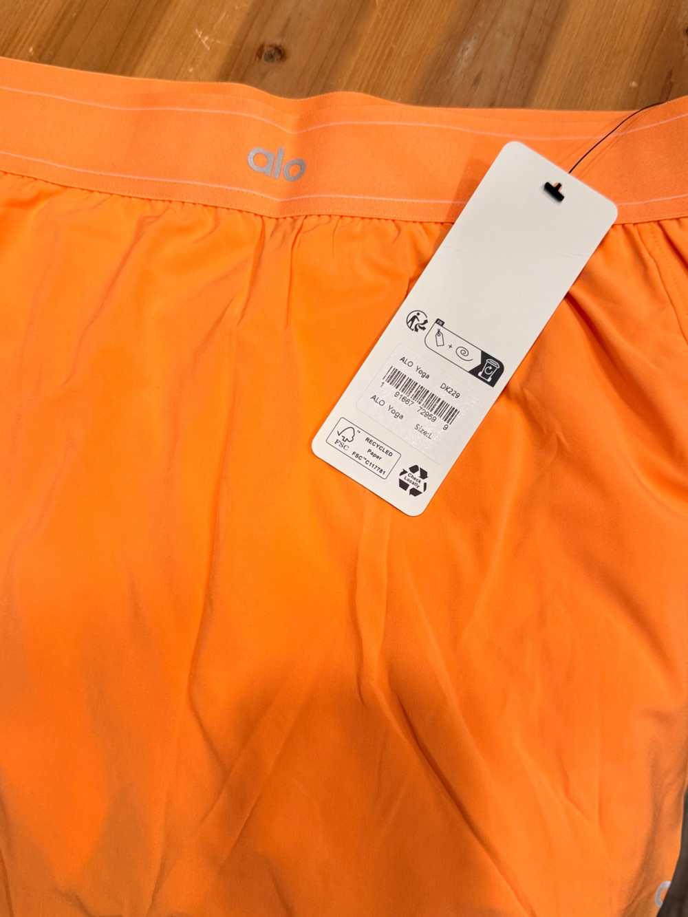 ALO Yoga Women's Vibrant Orange Skater Skirt - Picture 4 of 8